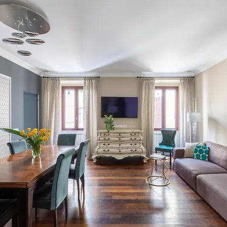 Iflat Contemporary Elegance In The Heart Of Appartamento Roma
