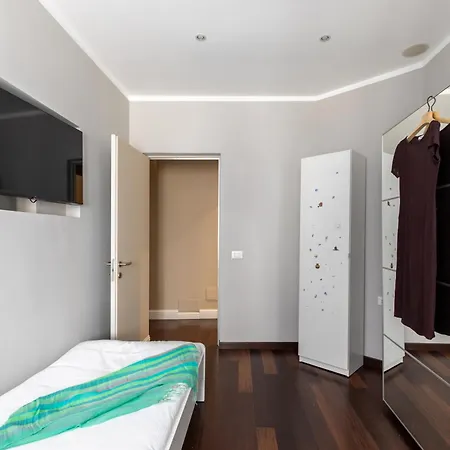 Iflat Contemporary Elegance In The Heart Of Appartement