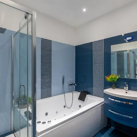 Iflat Contemporary Elegance In The Heart Of Appartamento